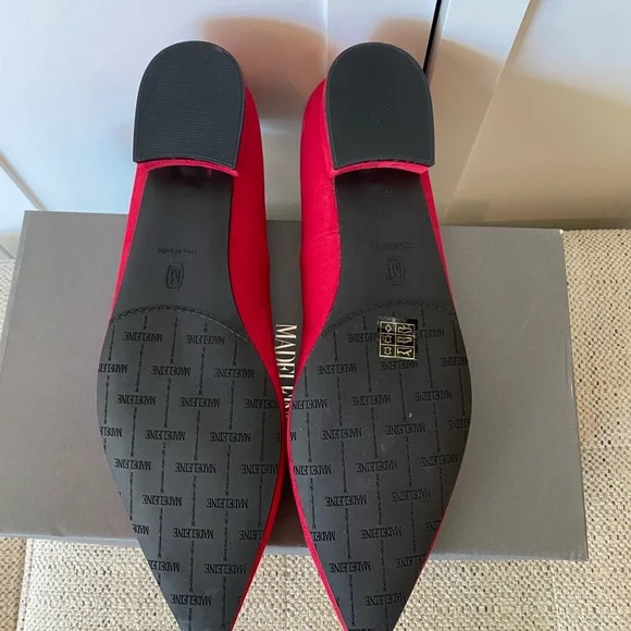 NWB Madeleine Red Suede Heels Size 9 1/2 - Picture 10 of 10